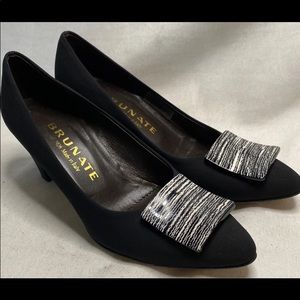 Brunate pumps size 5.5
